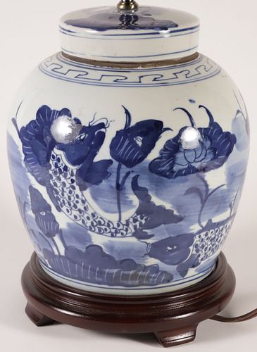 CHINESE BLUE AND WHITE PORCELAIN