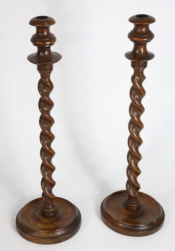 PAIR OF ANTIQUE ENGLISH TURNED 37c332