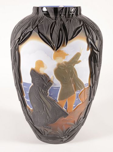 KELSEY PILGRIM CAMEO GLASS VASE,