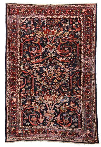 PERSIAN RUGearly 20th century,