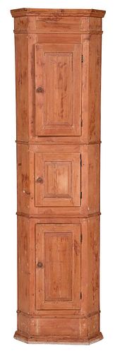 NARROW BAROQUE STYLE PINE CORNER 37c473