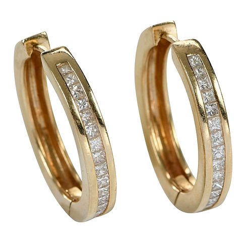 14KT. DIAMOND EARRINGShinged hoop