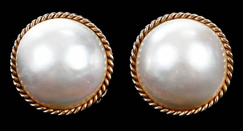 14KT PEARL EARCLIPSeach with one 37c4ef