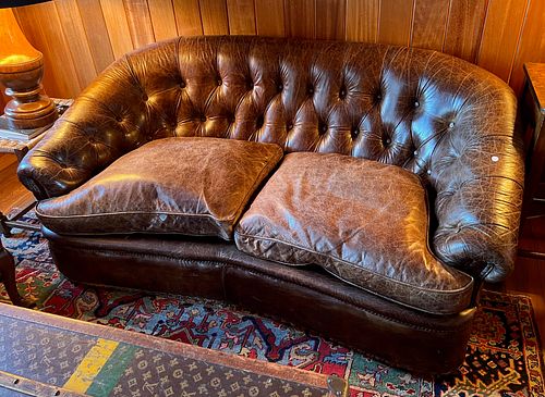 LEATHER TUFTED CHESTERFIELD STYLE