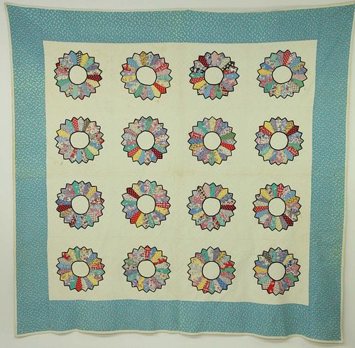 DRESDEN PLATE PATCHWORK QUILT  37c5b9