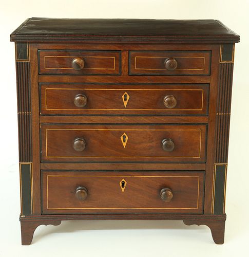 MAHOGANY INLAID MINIATURE CHEST 37c711