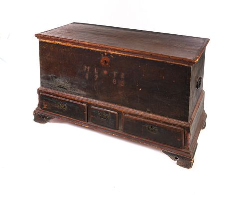 1786 CHIPPENDALE BLANKET CHEST