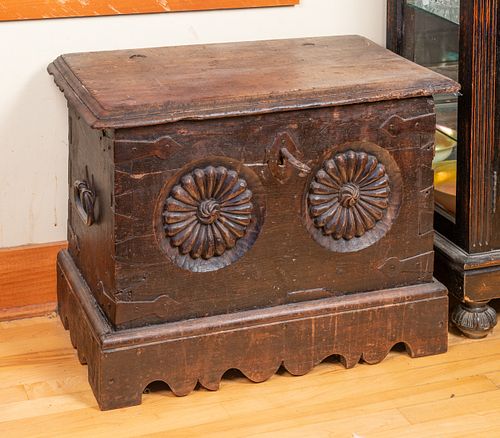 18TH CENTURY STRONG BOX19th Century 37c88a