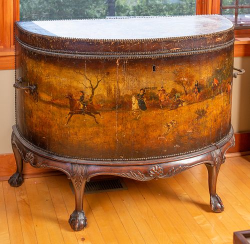 18TH CENTURY CHIPPENDALE CHEST