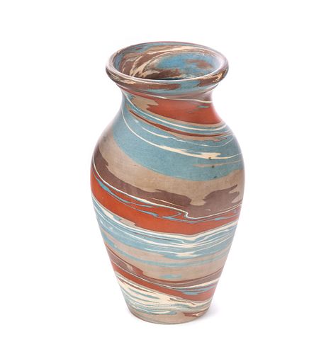 NILOAK ART POTTERY VASENiloak Art