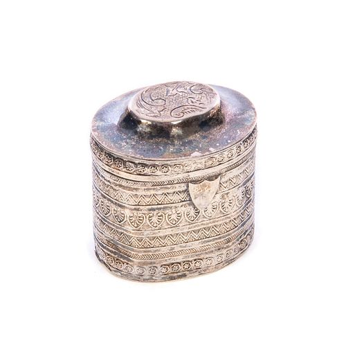 18TH CENTURY SILVER BOX WITH HALLMARKS19th 37ca4c