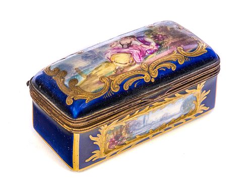 SEVRES FRENCH PORCELAIN BOX ROMANTIC 37ca73