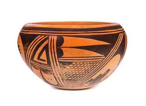 EARLY HOPI POT BY FRIEDA POLEAHLAMeasures 37ceff