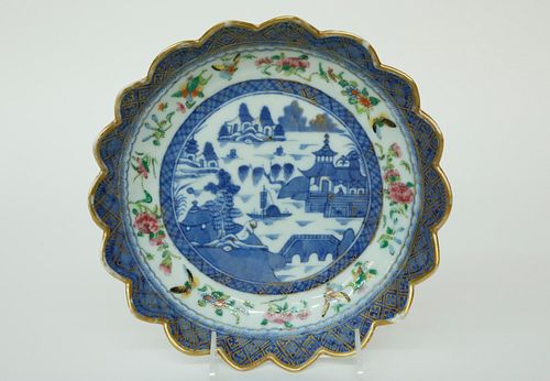 CANTON CLOBBERED LOTUS DISH 19TH 37cf22