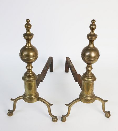 PAIR OF PERIOD BALL AND FINIAL 37cfbe