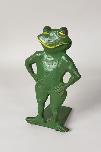 ANTIQUE CAST IRON FIGURAL FROG 37d085