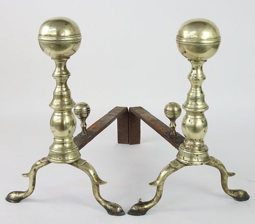 PAIR OF PERIOD BRASS BALL TOP ANDIRONS,