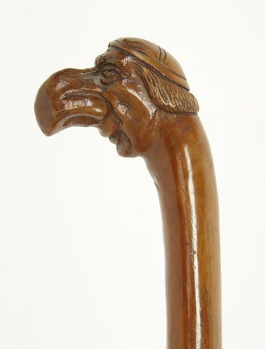 VINTAGE WOOD CANE CARVED IN THE 37d4a3