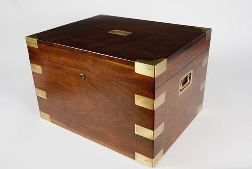 ENGLISH BENSON HEDGES HUMIDOR  37d538