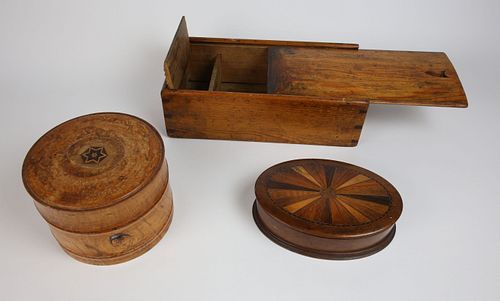 GROUP OF THREE WOODEN BOXESGroup 37d556