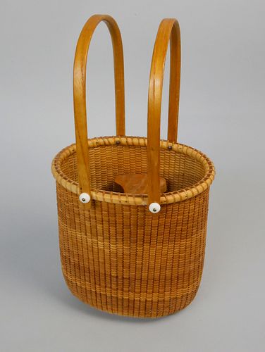 J. COWEN NANTUCKET WINE BASKET,