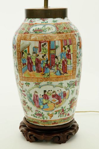 CHINESE ROSE MEDALLION VASE LAMP,