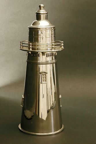 CHROME PLATED COCKTAIL SHAKER IN 37d680