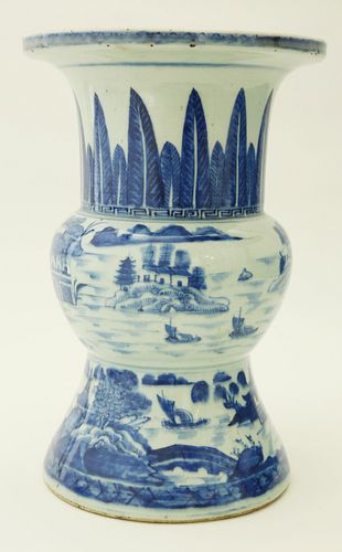 CANTON BALUSTER VASE, 19TH CENTURYCanton