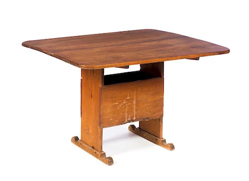 HUTCH TABLEGood Condition: . Shows appropriate