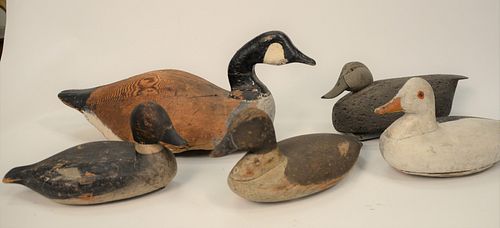 GROUP OF FIVE DECOYS TO INCLUDE