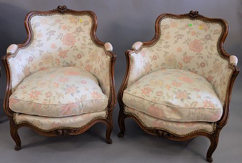 PAIR OF LOUIS XV STYLE SMALL BERGERES