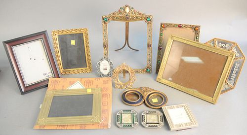 GROUP OF FRAMES AND MIRROR TWO 37b3aa