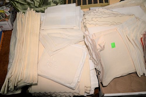 FIVE TRAY LOTS OF LINEN TO INCLUDE 37b3a9