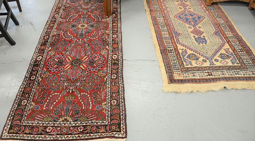 TWO ORIENTAL RUNNERS 2 9 X 12  37b51d