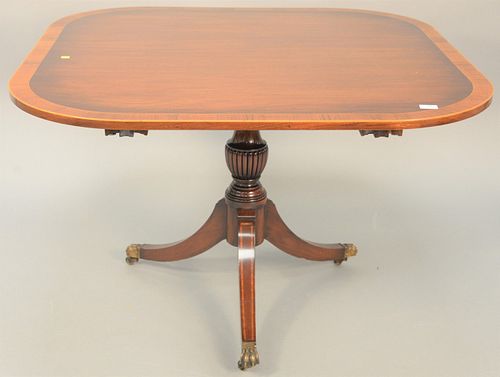 BANDED INLAID DINING TABLE ON PEDESTAL