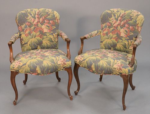 PAIR OF LOUIS XV STYLE UPHOLSTERED 37b527