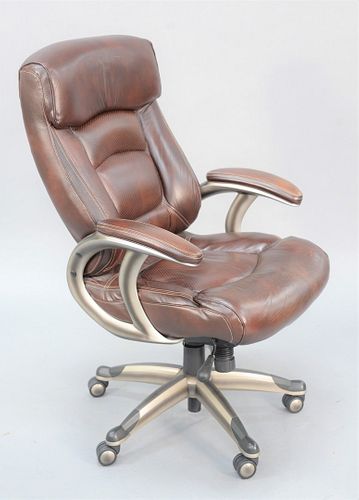 CONTEMPORARY LEATHER OFFICE CHAIR.Contemporary