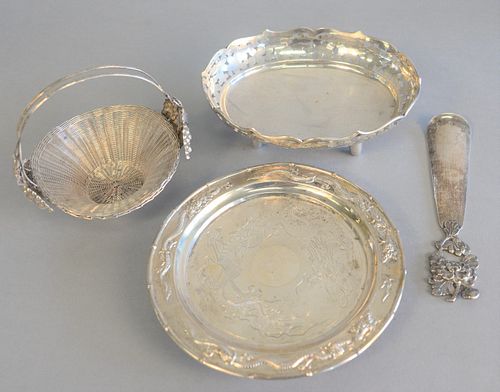 FOUR PIECE CHINESE SILVER GROUP 37b5d8