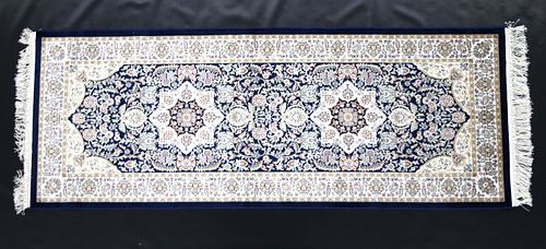 RARE HEREKE TURKISH FINE SILK RUNNER 37b91a