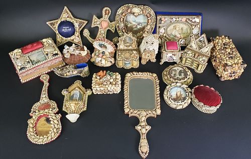 GROUP OF ANTIQUE AND VINTAGE SOUVENIR 37ba64