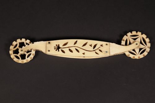 FINE LARGE ANTIQUE WHALE IVORY