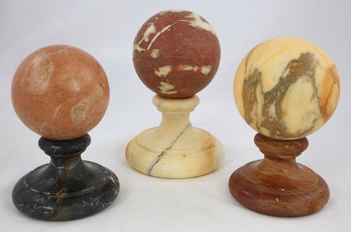 THREE VINTAGE MARBLE SPECIMENS 37c0a9