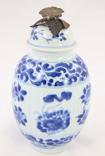 CHINESE EXPORT BLUE AND WHITE PORCELAIN