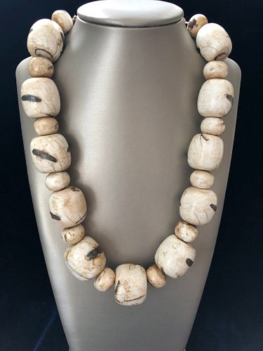 20MM 30MM CARVED TREE NUT NECKLACE20mm 37e882