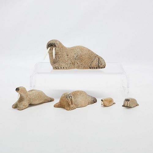 GROUP OF 5 INUIT CARVED BONE WALRUSESGroup