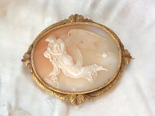 ANTIQUE 14K YELLOW GOLD CARVED CAMEO