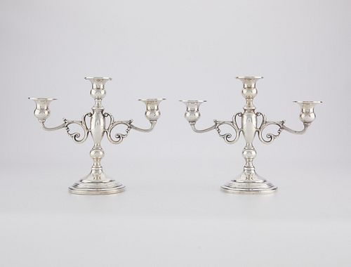PAIR OF STERLING SILVER CANDLESTICKS 37eb27