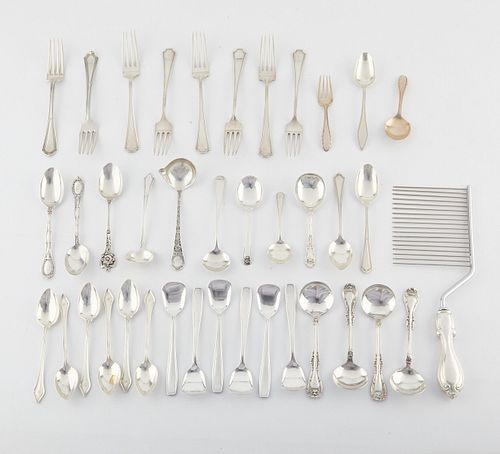 GROUP OF STERLING SILVER FLATWARE