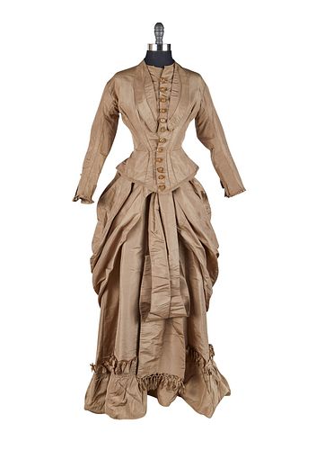 1880 SILK SKIRT AND JACKETTwo piece 37eb90