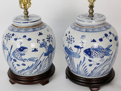 PAIR OF BLUE AND WHITE CANTON STYLE